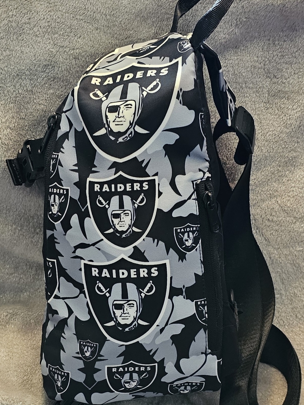 Las Vegas Raiders Black & Gray Sling Bag